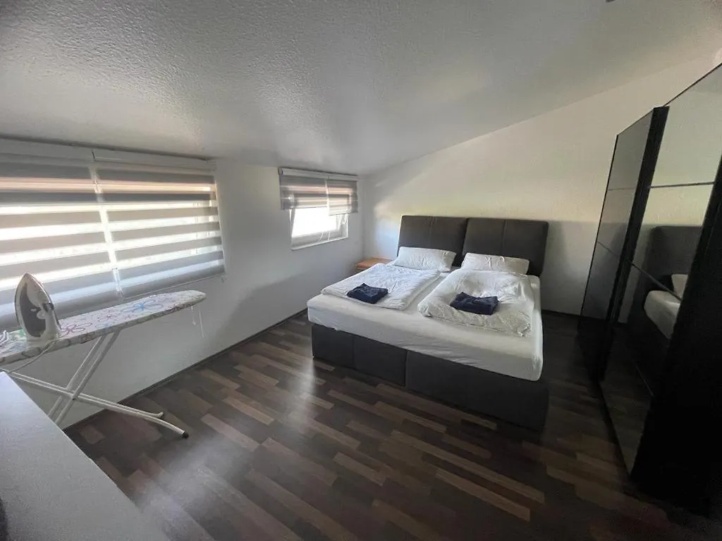 Excellentas Messe Apartment Frankfurt Room Agancy location